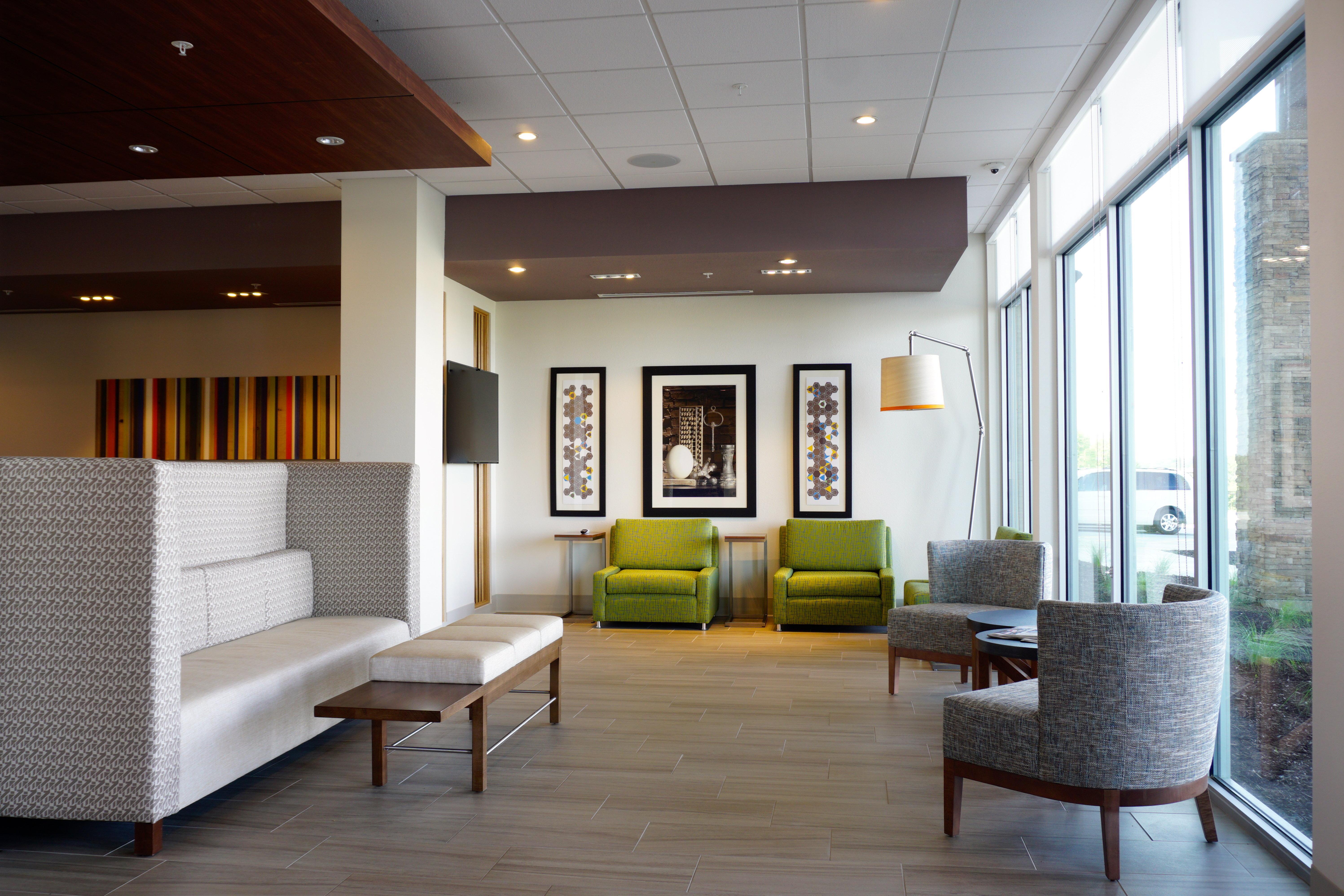 Holiday Inn Express & Suites Omaha - Millard Area, An Ihg Hotel Εξωτερικό φωτογραφία